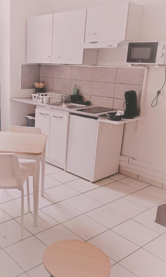 Appartement Cosy En Centre Centre-Ville . . . Nîmes Zewnętrze zdjęcie