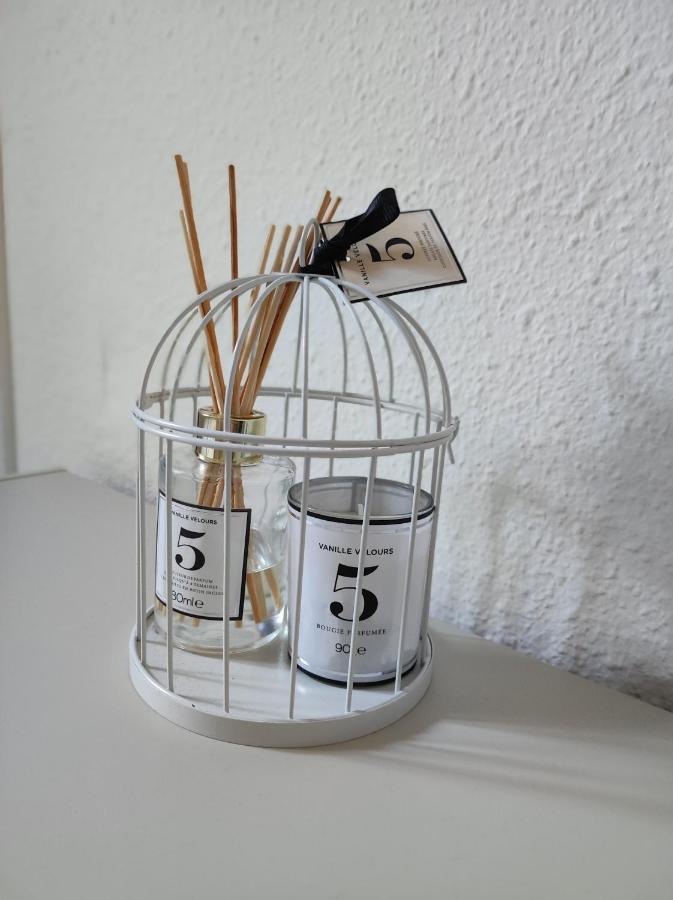 Appartement Cosy En Centre Centre-Ville . . . Nîmes Zewnętrze zdjęcie